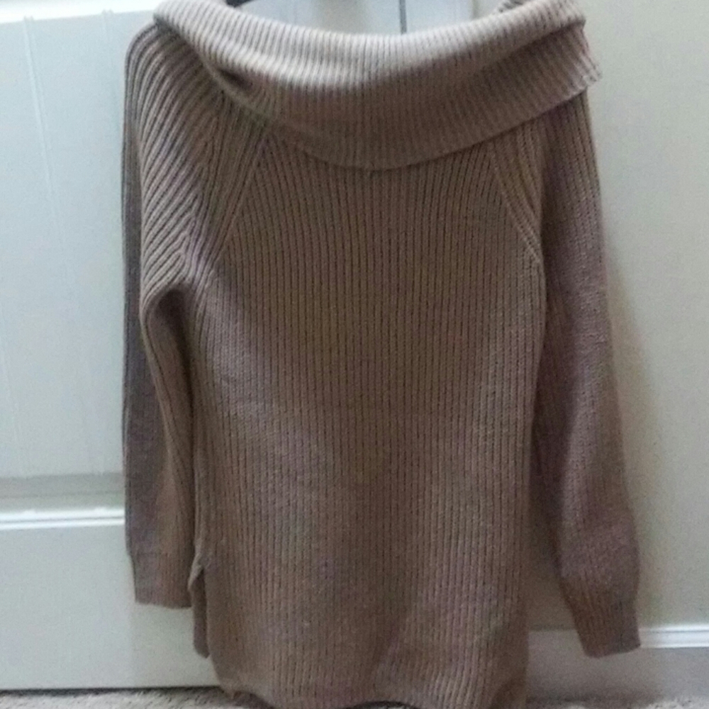 Sweater - Picture 2 of 2